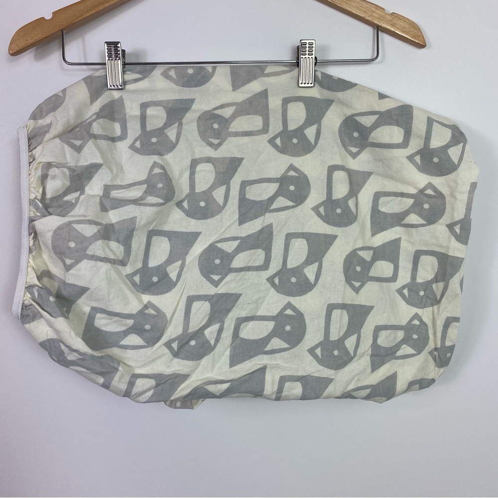Lolli living crib sheet penguins puffers